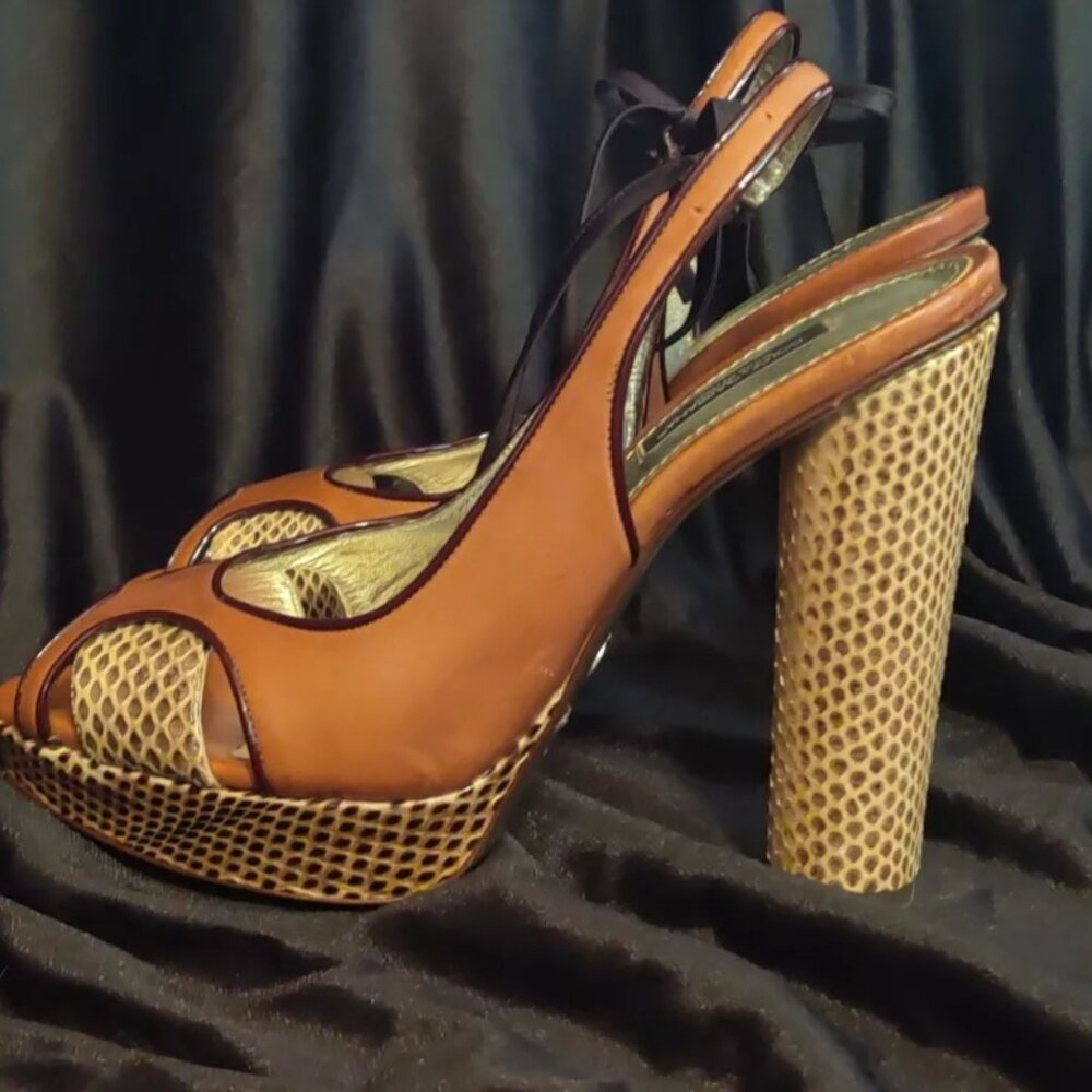 DOLCE & GABBANA SNAKE SKIN HEELS